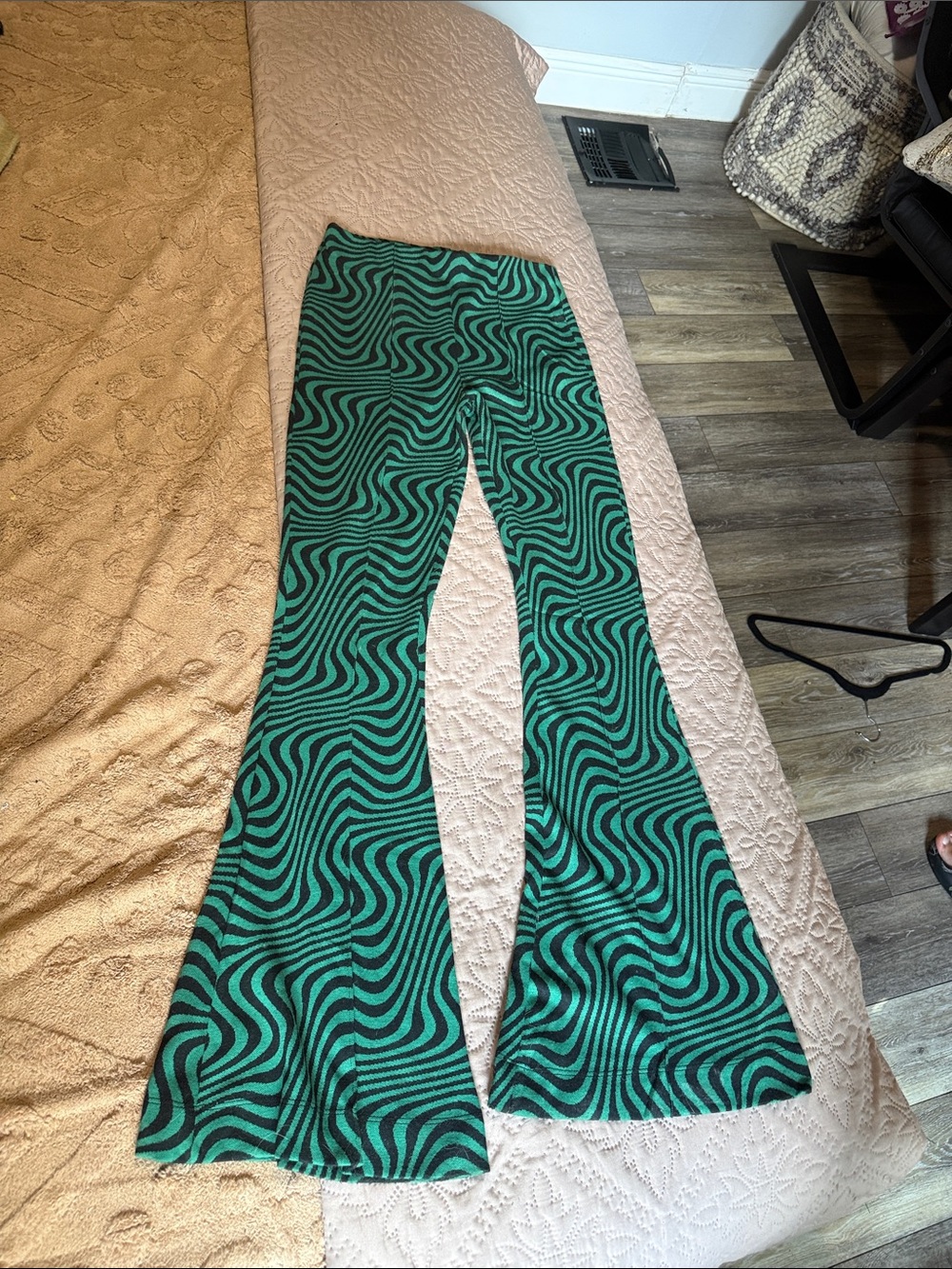 Zara Teal and Black Optical Wave Flare Pants